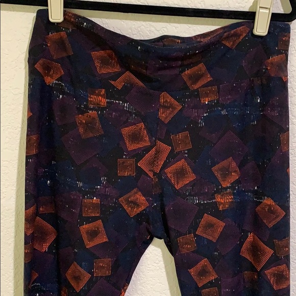 NWT LuLaRoe Tall and Curvy Leggings - Picture 2 of 3